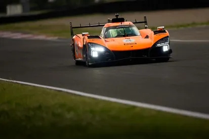 Nyck de Vries on potential McLaren Hypercar link-up: “I’ll preserve that to myself” Nyck de Vries on potential McLaren Hypercar link-up: “I’ll preserve that to myself”