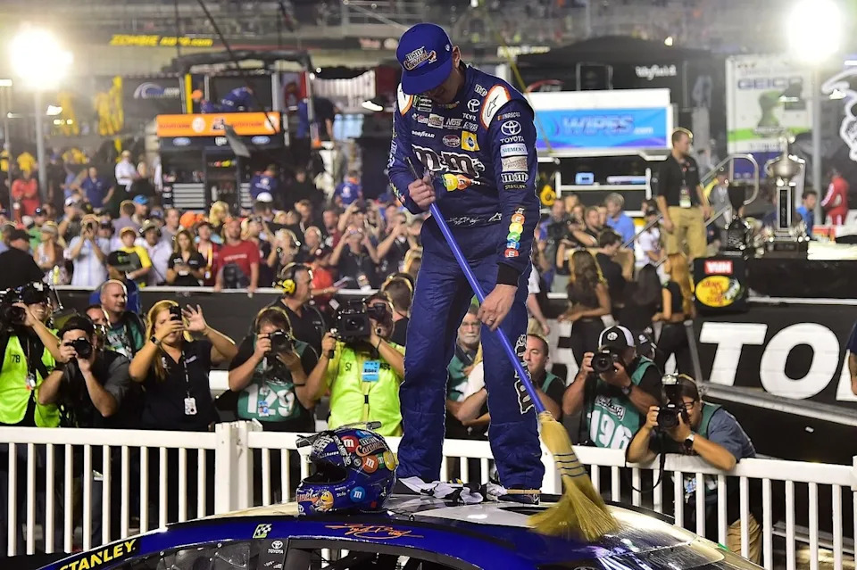 After Darlington catastrophe, Kyle Larson eyes a historic feat at Bristol After Darlington catastrophe, Kyle Larson eyes a historic feat at Bristol