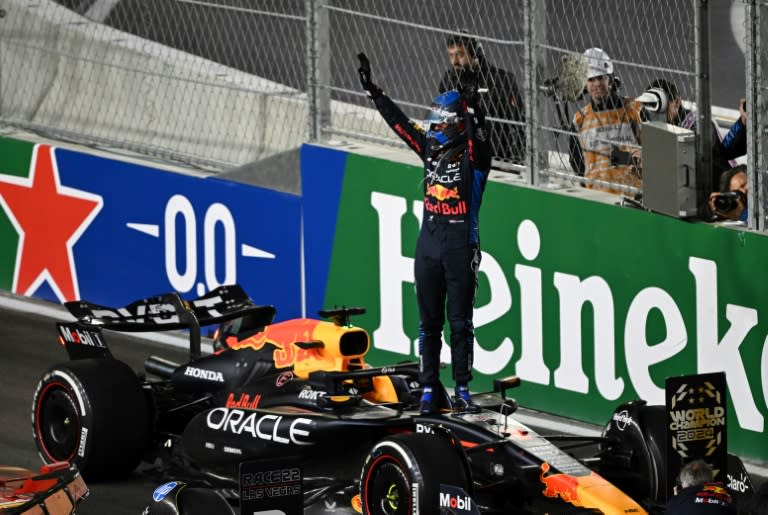 Verstappen switches focus to re-boot defence of F1 groups’ title Verstappen switches focus to re-boot defence of F1 groups’ title