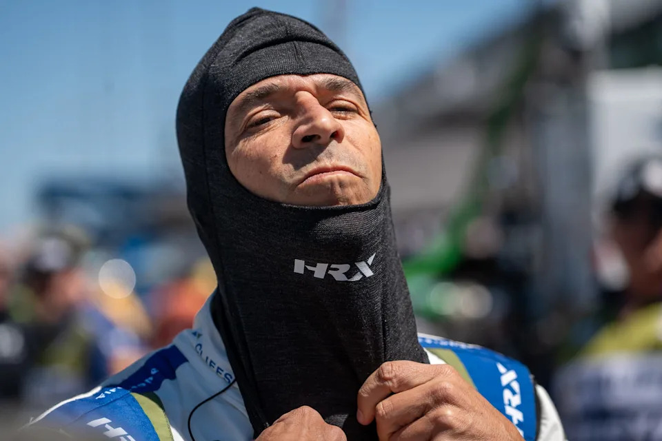 51-year-old Helio Castroneves has Indy 500 need to ‘go to the Guinness e-book’ 51-year-old Helio Castroneves has Indy 500 need to ‘go to the Guinness e-book’