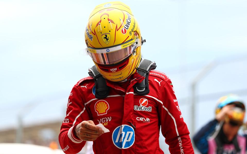 Lewis Hamilton eighth as Lando Norris takes Australian Grand Prix pole Lewis Hamilton eighth as Lando Norris takes Australian Grand Prix pole