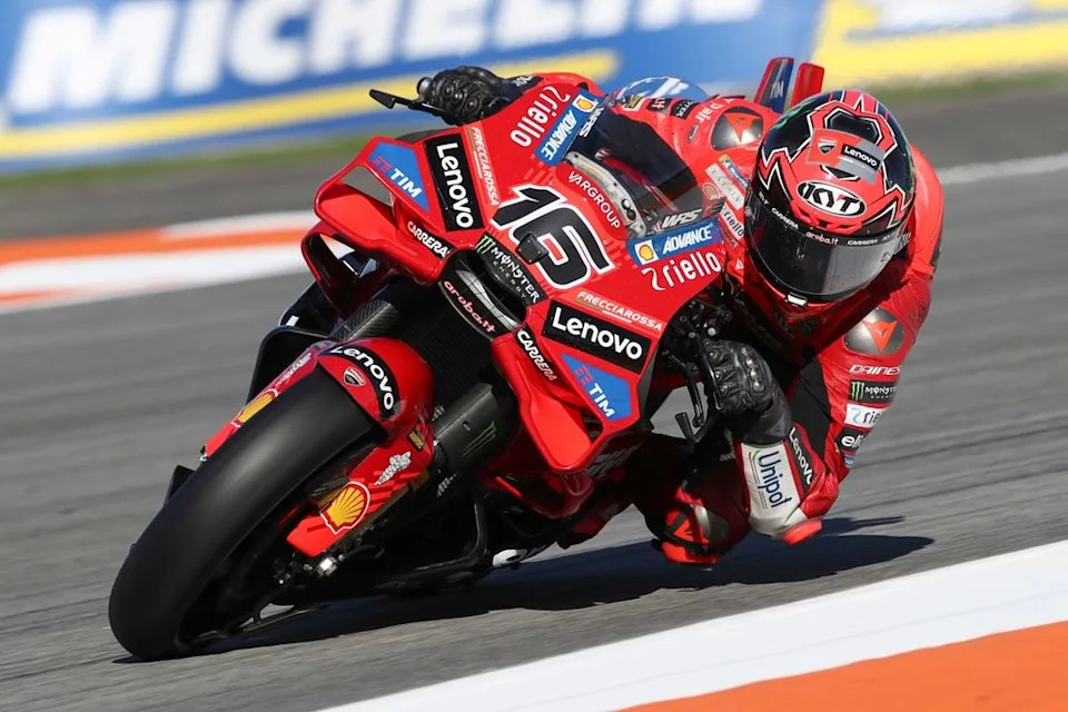 Retaining Fabio di Giannantonio at VR46 ‘Plan A’, admits Uccio Salucci Retaining Fabio di Giannantonio at VR46 ‘Plan A’, admits Uccio Salucci