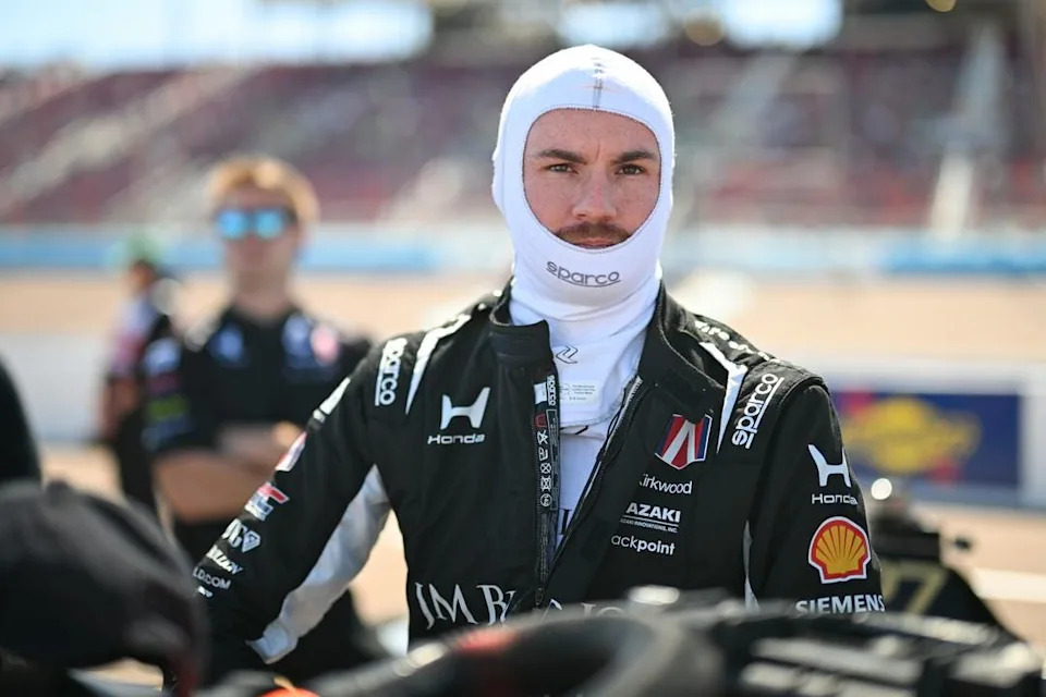 ‘Little’ David Malukas earns 1st IndyCar pole for Group Penske at Phoenix Raceway ‘Little’ David Malukas earns 1st IndyCar pole for Group Penske at Phoenix Raceway