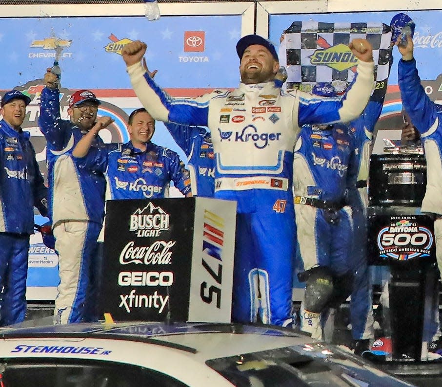 NASCAR By means of the Gears: Daytona 500 roulette. Helio’s problem. And about that gasoline downside NASCAR By means of the Gears: Daytona 500 roulette. Helio’s problem. And about that gasoline downside