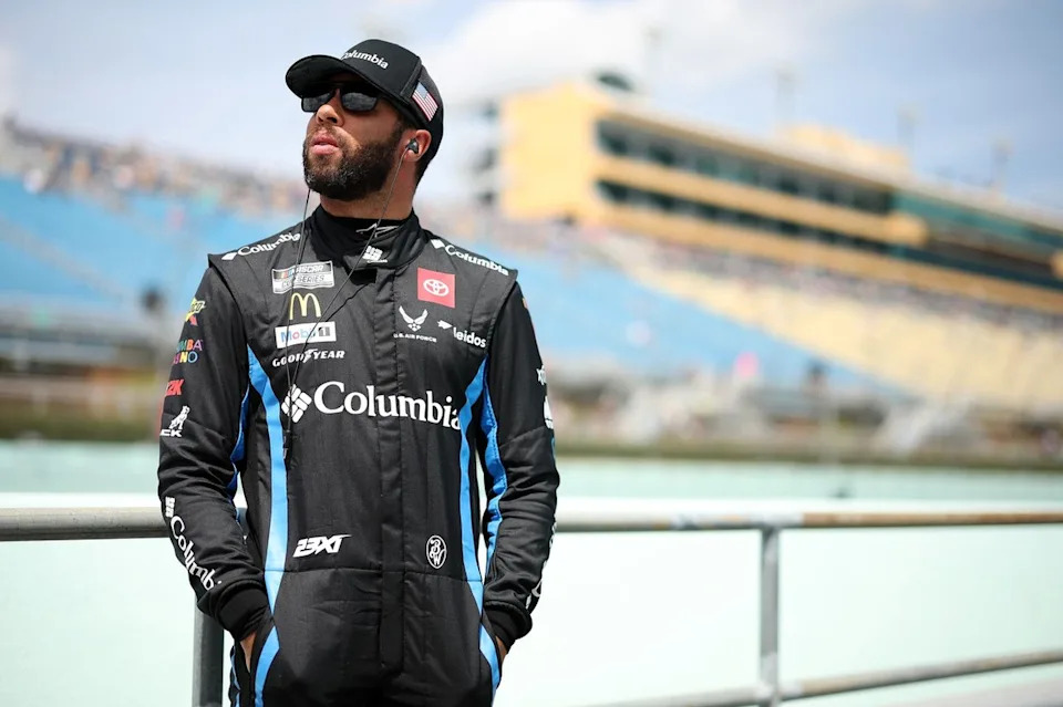 Bubba Wallace pranks crew en path to finest end of the 12 months Bubba Wallace pranks crew en path to finest end of the 12 months