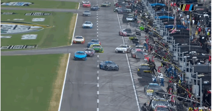 Atlanta’s pit street offers key problem for NASCAR Cup drivers Atlanta’s pit street offers key problem for NASCAR Cup drivers