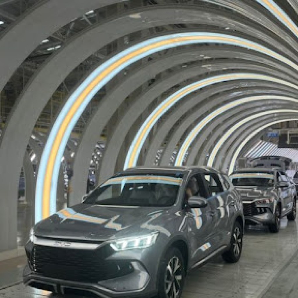 BYD supera Tesla em vendas na Europa pela 1ª vez BYD supera Tesla em vendas na Europa pela 1ª vez