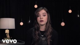 Hailee Steinfeld – Rock Bottom (Vevo Show & Tell) Hailee Steinfeld – Rock Bottom (Vevo Show & Tell)