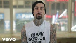 blink-182 – :60 with Travis Barker blink-182 – :60 with Travis Barker