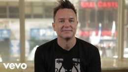 blink-182 – :60 with Mark Hoppus blink-182 – :60 with Mark Hoppus