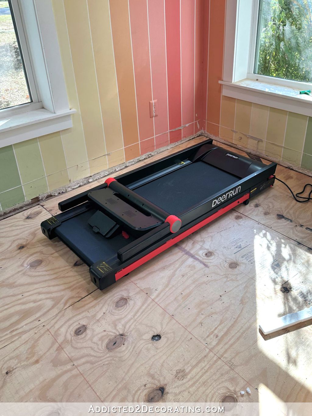 My new small treadmill (and the advantages, disadvantages and pros and cons of choosing a small treadmill) My new small treadmill (and the advantages, disadvantages and pros and cons of choosing a small treadmill)