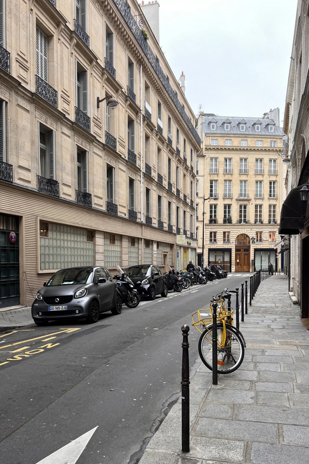 Everything you need to create a Parisian outfit: fall edition Everything you need to create a Parisian outfit: fall edition