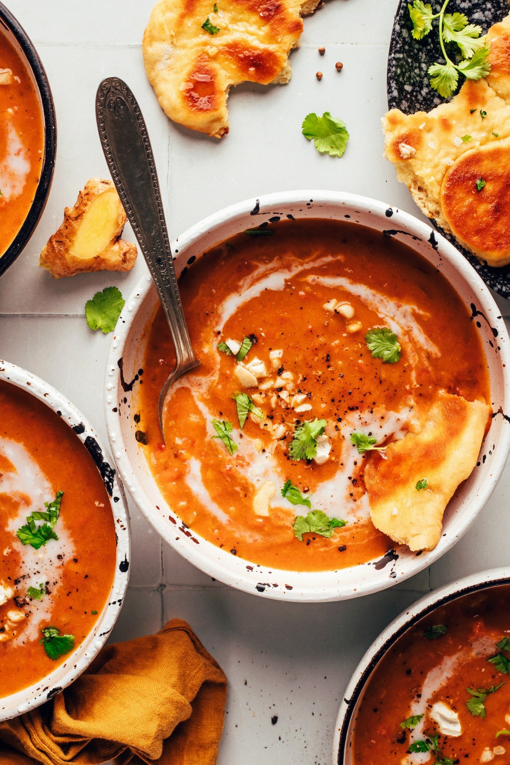 1 pot of spicy pumpkin and tomato soup 1 pot of spicy pumpkin and tomato soup