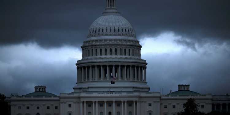 White House Starts Reducing Staff During Ongoing Shutdown White House Starts Reducing Staff During Ongoing Shutdown