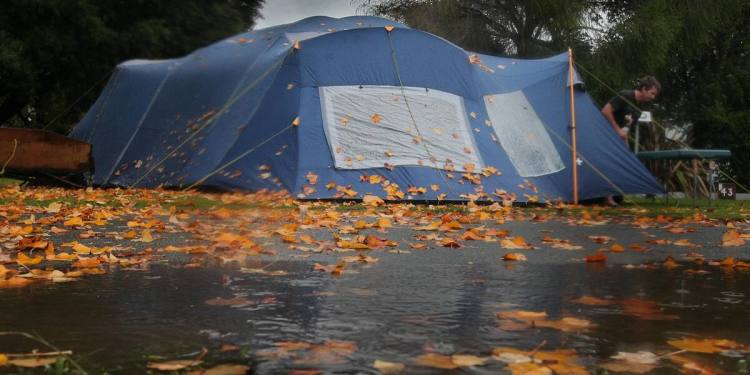Weather: Another wet weekend forecast for upper North Island as holidaymakers head home Weather: Another wet weekend forecast for upper North Island as holidaymakers head home