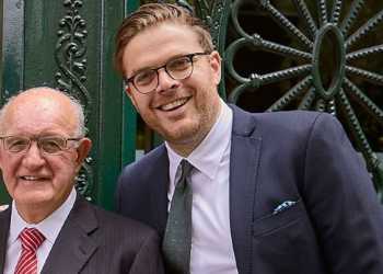 Guy Williams honors father Gary after death at Kohimarama Beach Guy Williams honors father Gary after death at Kohimarama Beach