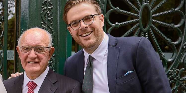 Guy Williams honors father Gary after death at Kohimarama Beach Guy Williams honors father Gary after death at Kohimarama Beach