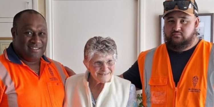 Rotorua council workers rescue great-grandmother from garden Rotorua council workers rescue great-grandmother from garden