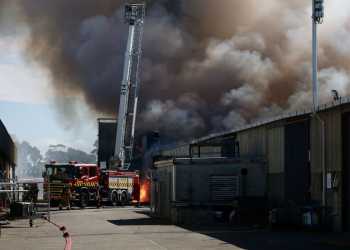 Christchurch fire: Smoke seen billowing across city as firefighters respond to building blaze Christchurch fire: Smoke seen billowing across city as firefighters respond to building blaze