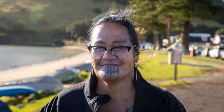 Local iwi meet with father of children lost in Mount Maunganui slip Local iwi meet with father of children lost in Mount Maunganui slip