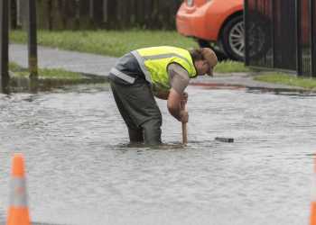 Weather: Sunny days and colder nights amid storm clean-up efforts in Canterbury, Wellington Weather: Sunny days and colder nights amid storm clean-up efforts in Canterbury, Wellington