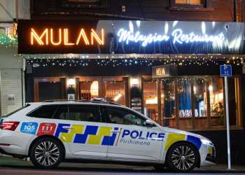 Man turns up at Birkenhead restaurant, Mulan, claiming ‘he got stabbed’, witness says Man turns up at Birkenhead restaurant, Mulan, claiming ‘he got stabbed’, witness says