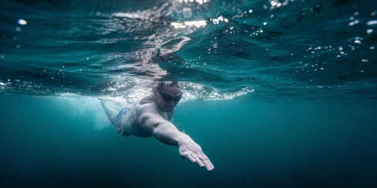 NZ Swimmer Jono Ridler to Swim 1609km for Ocean Conservation NZ Swimmer Jono Ridler to Swim 1609km for Ocean Conservation