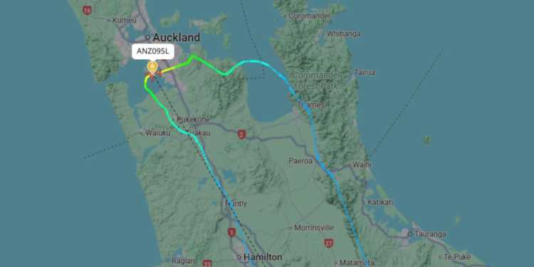 Air New Zealand Flight Returns for Engineering Inspections Air New Zealand Flight Returns for Engineering Inspections