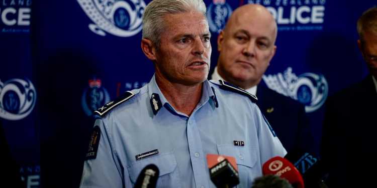 Police Commissioner labels shoplifting directive as ‘confusing and unhelpful’ Police Commissioner labels shoplifting directive as ‘confusing and unhelpful’