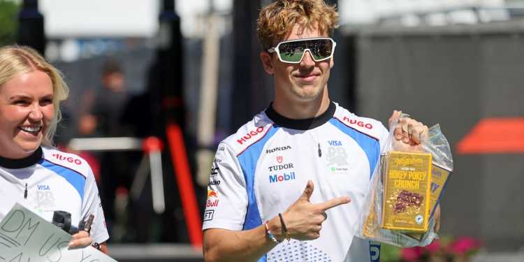 Liam Lawson gifted Whittaker’s chocolate by Kiwi Formula 1 fan Liam Lawson gifted Whittaker’s chocolate by Kiwi Formula 1 fan