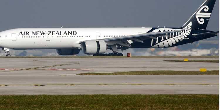 Air NZ Boeing 777’s fuselage punctured after hitting airbridge, plane to make low-level return to NZ Air NZ Boeing 777’s fuselage punctured after hitting airbridge, plane to make low-level return to NZ