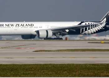 Air NZ Boeing 777’s fuselage punctured after hitting airbridge, plane to make low-level return to NZ Air NZ Boeing 777’s fuselage punctured after hitting airbridge, plane to make low-level return to NZ