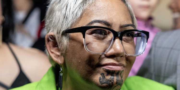 Parliament in shock over unexpected death of MP Takutai Tarsh Kemp – Audrey Young Parliament in shock over unexpected death of MP Takutai Tarsh Kemp – Audrey Young