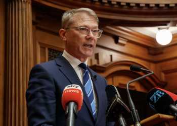 Foreshore and seabed: Govt to pass marine and coastal areas legislation despite Supreme Court ruling Foreshore and seabed: Govt to pass marine and coastal areas legislation despite Supreme Court ruling