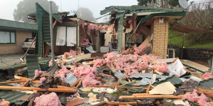 Whangārei house badly damaged after speeding car flies over property, crashes Whangārei house badly damaged after speeding car flies over property, crashes