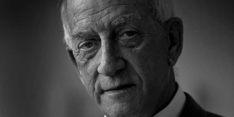 High-profile businessman Sir Bob Jones has died High-profile businessman Sir Bob Jones has died