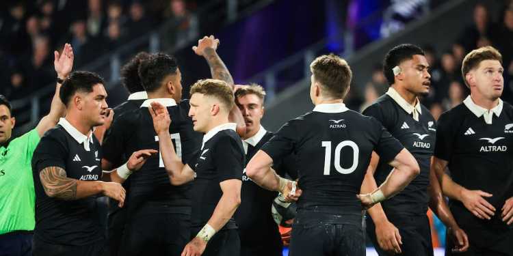 All Blacks v France result: Scott Robertson’s men scrape past weakened Les Bleus to start 2025 All Blacks v France result: Scott Robertson’s men scrape past weakened Les Bleus to start 2025
