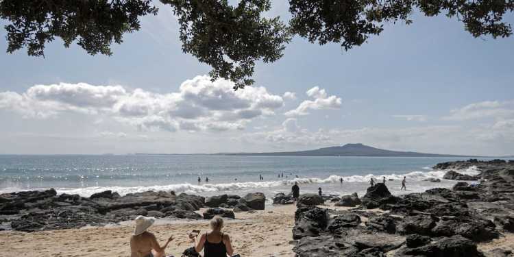 MetService warns of rising temperatures in North Island MetService warns of rising temperatures in North Island