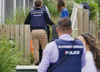Manurewa homicide investigation: Police yet to lay charges after man slain, not seeking anyone else Manurewa homicide investigation: Police yet to lay charges after man slain, not seeking anyone else