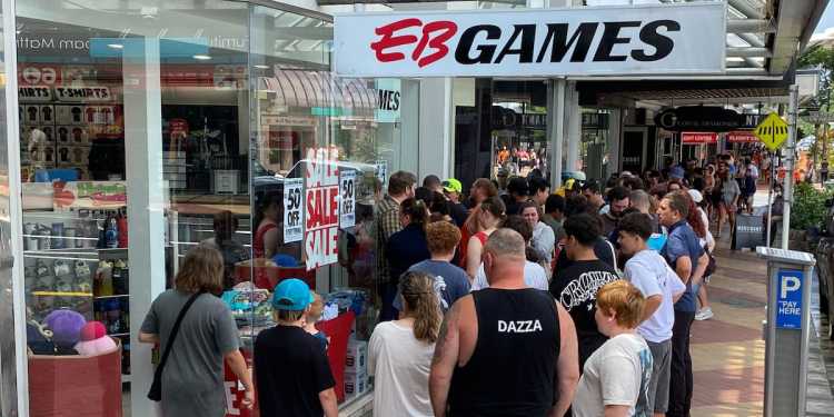 EB Games Closing Sale Attracts Large Crowds EB Games Closing Sale Attracts Large Crowds