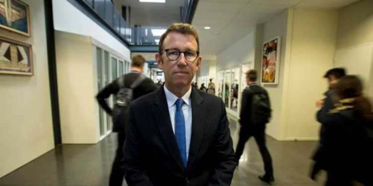 Mount Albert Grammar Proposes Division into Two Schools Mount Albert Grammar Proposes Division into Two Schools