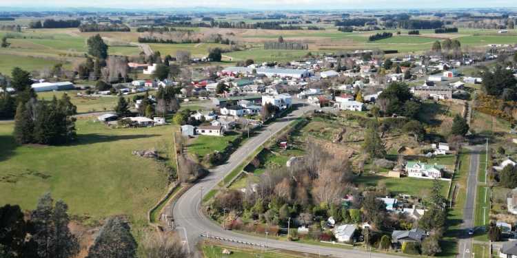 The Great NZ Road Trip: Life in one of our most peaceful villages – Nightcaps, the tiny town near the edge of the world The Great NZ Road Trip: Life in one of our most peaceful villages – Nightcaps, the tiny town near the edge of the world
