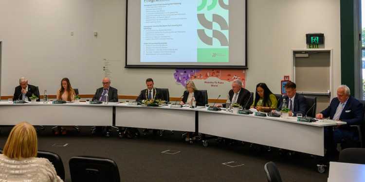 Western Bay of Plenty councillors receive 57% pay increase to ,000 Western Bay of Plenty councillors receive 57% pay increase to ,000