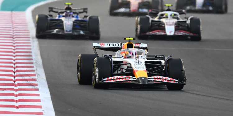 F1: Lawson penalized in Abu Dhabi; Norris wins championship F1: Lawson penalized in Abu Dhabi; Norris wins championship