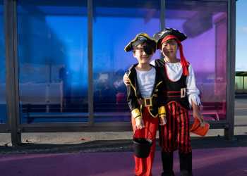 Auckland streets host Halloween celebrations with costumes and candy Auckland streets host Halloween celebrations with costumes and candy