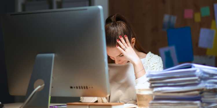 Auckland office worker fired after 15 days awarded ,000 Auckland office worker fired after 15 days awarded ,000