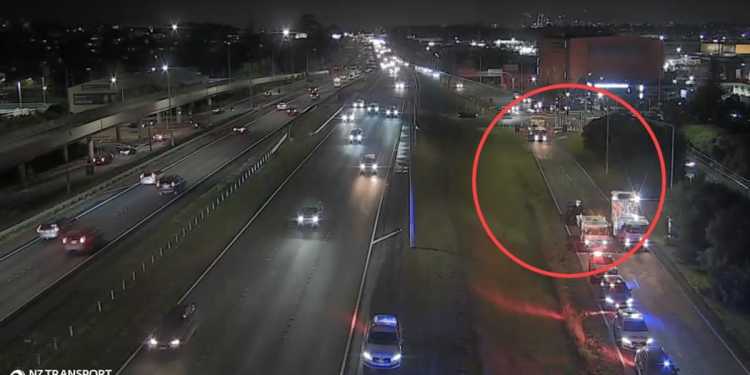 Auckland’s Northern Motorway Tristram Ave on-ramp closed after crash, driver critical Auckland’s Northern Motorway Tristram Ave on-ramp closed after crash, driver critical