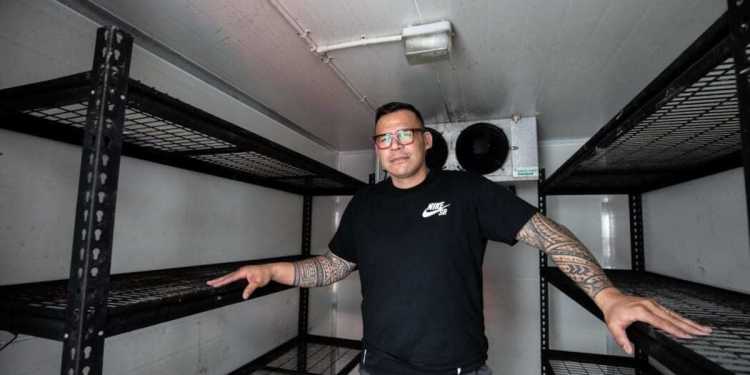 Dave Letele Criticizes Westpac Over BBM Foodbank Visit Dave Letele Criticizes Westpac Over BBM Foodbank Visit