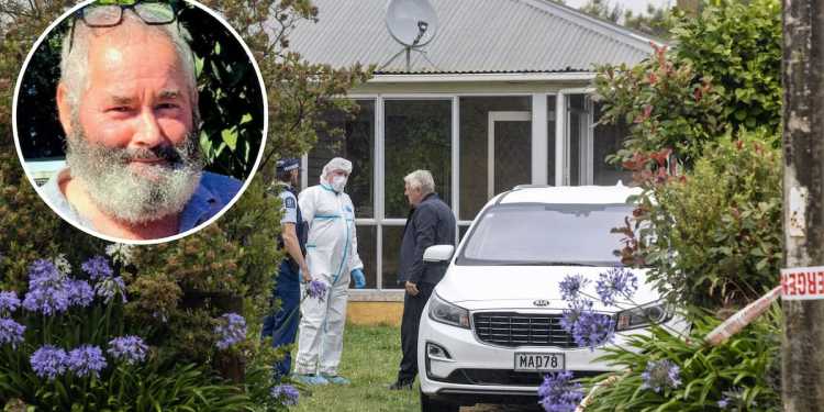 Man killed at Waitārere Beach from stab wound Man killed at Waitārere Beach from stab wound