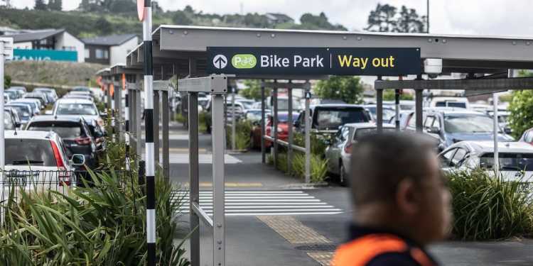 Young Woman Charged After Assault at North Auckland Bus Station Young Woman Charged After Assault at North Auckland Bus Station